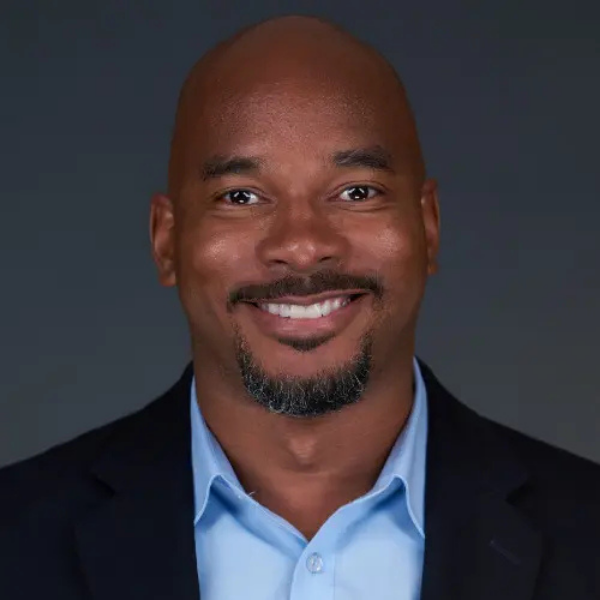 Daniel Williams Headshot